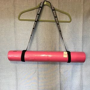 PINK VS YOGA MAT